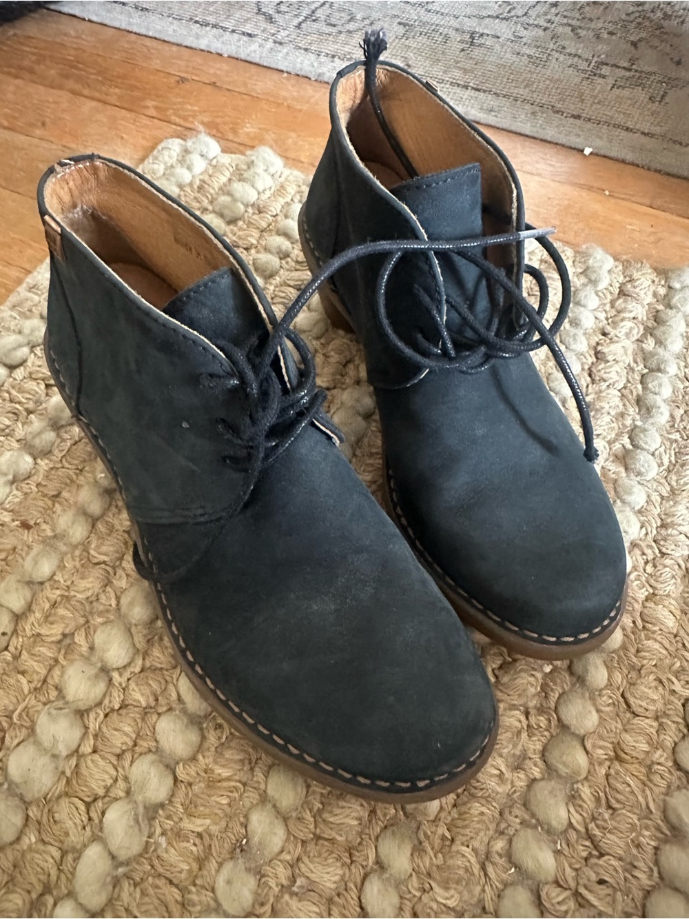 El Naturalista Women's Black Suede Lace-Up Mules